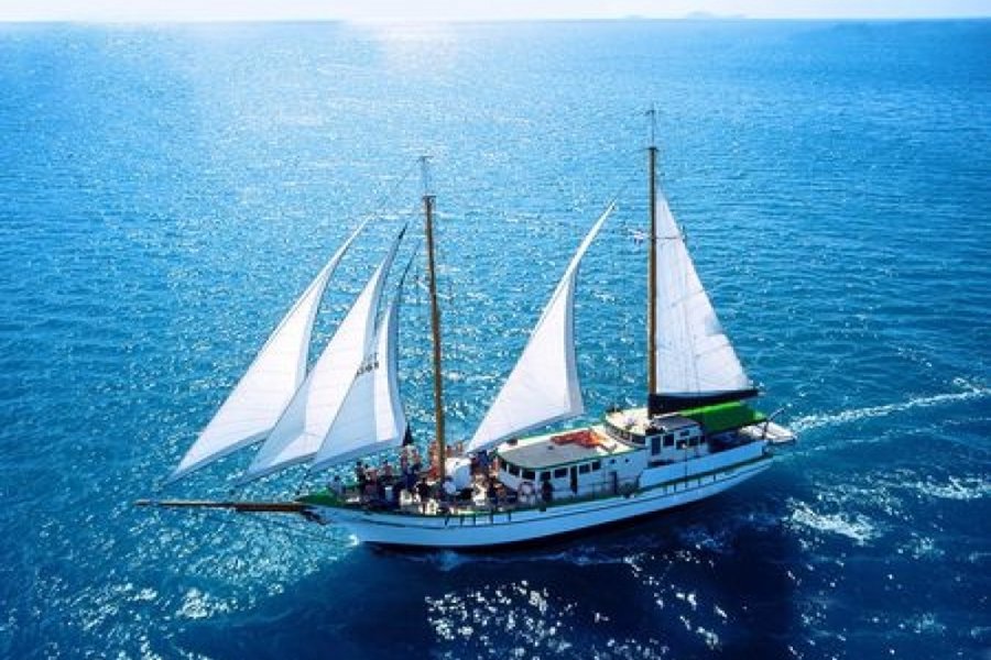 New Horizon sailing through open waters in the Whitsundays