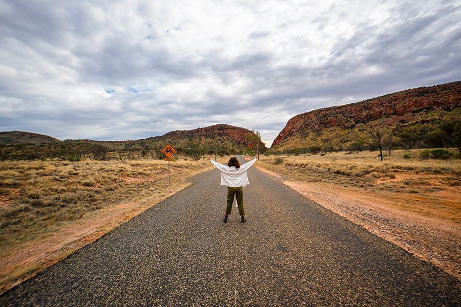 Outback Guide Person West MacDonnell Ranges Day Tour | Autopia - Outback Tours
